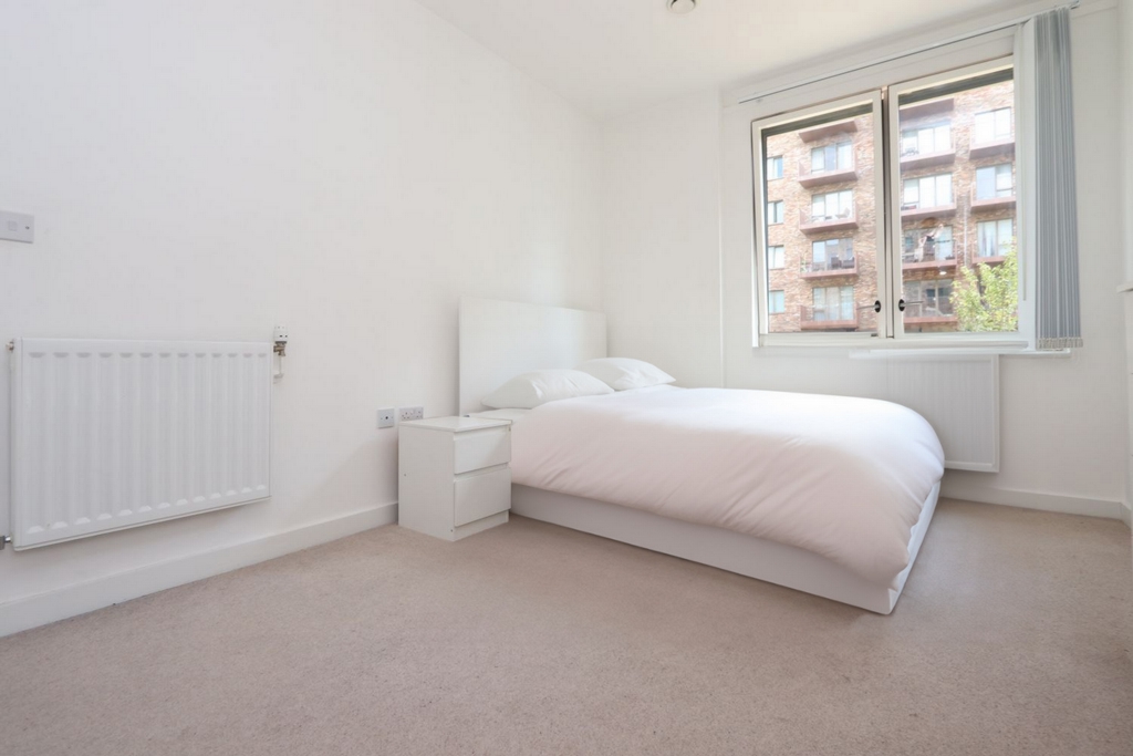 Similar Property: Ensuite Double Room in London City Airport,Gallions Reach