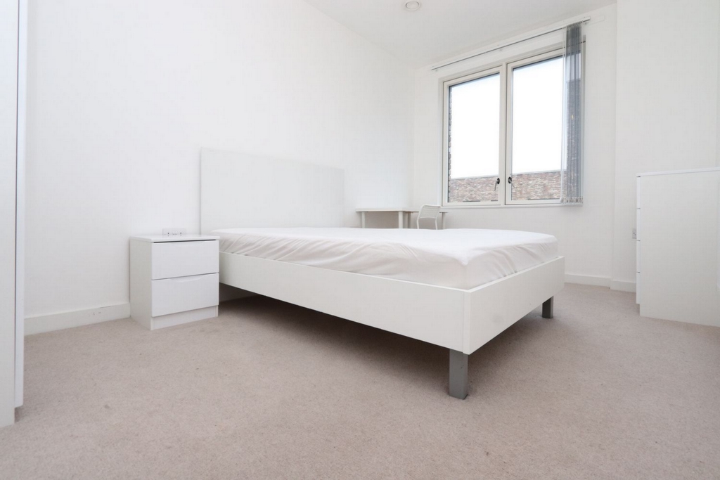 Similar Property: Double room - Single use in London City Airport,Gallions Reach) Similar Property: Double room - Single use in London City Airport,Gallions Reach