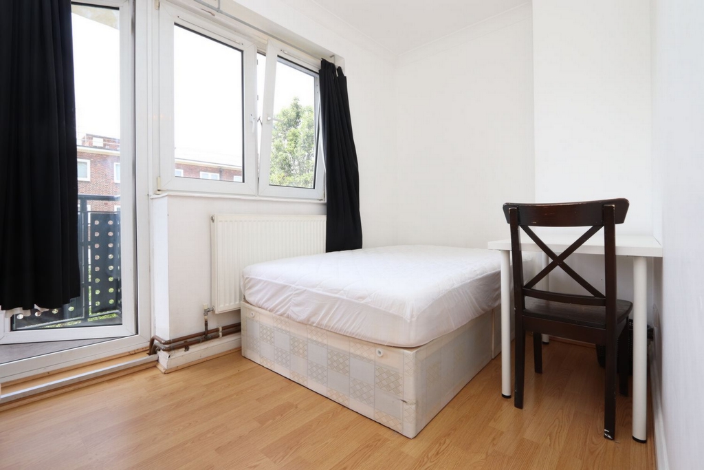 Similar Property: Double room - Single use in Bethnal Green