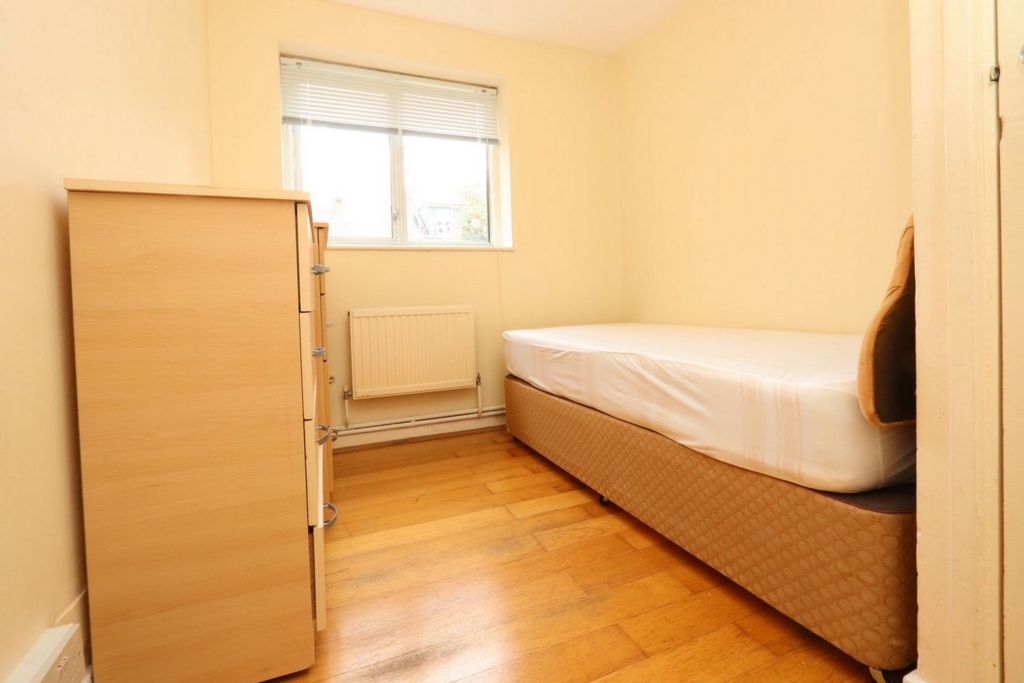 Similar Property: Single Room in Bow