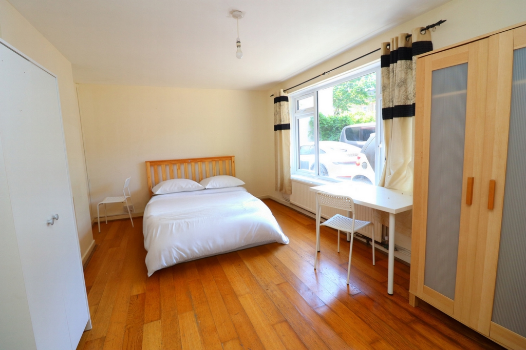 Similar Property: Double Room in Bow