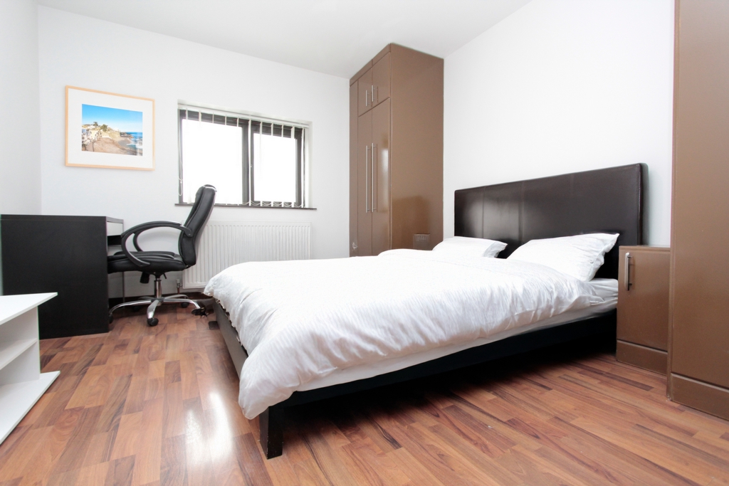 Similar Property: Ensuite Double Room in Mudchute,Crossharbour Similar Property: Ensuite Double Room in Mudchute,Crossharbour