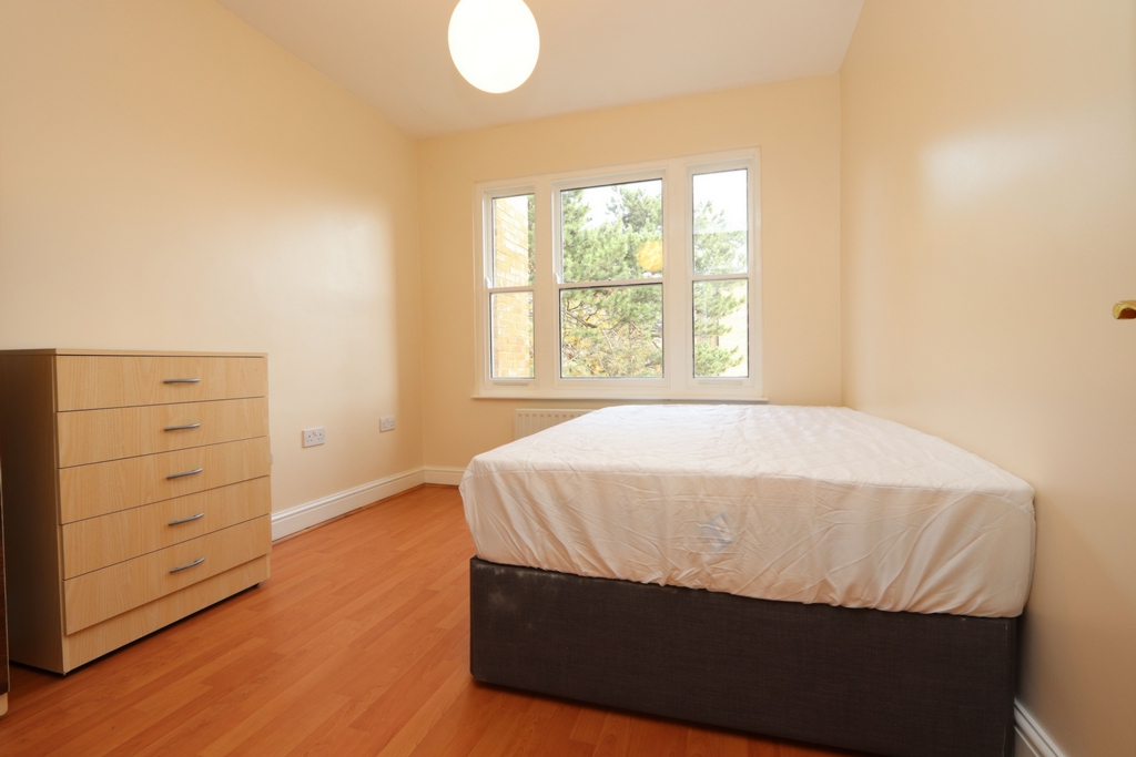 Similar Property: Double room - Single use in Greenwich