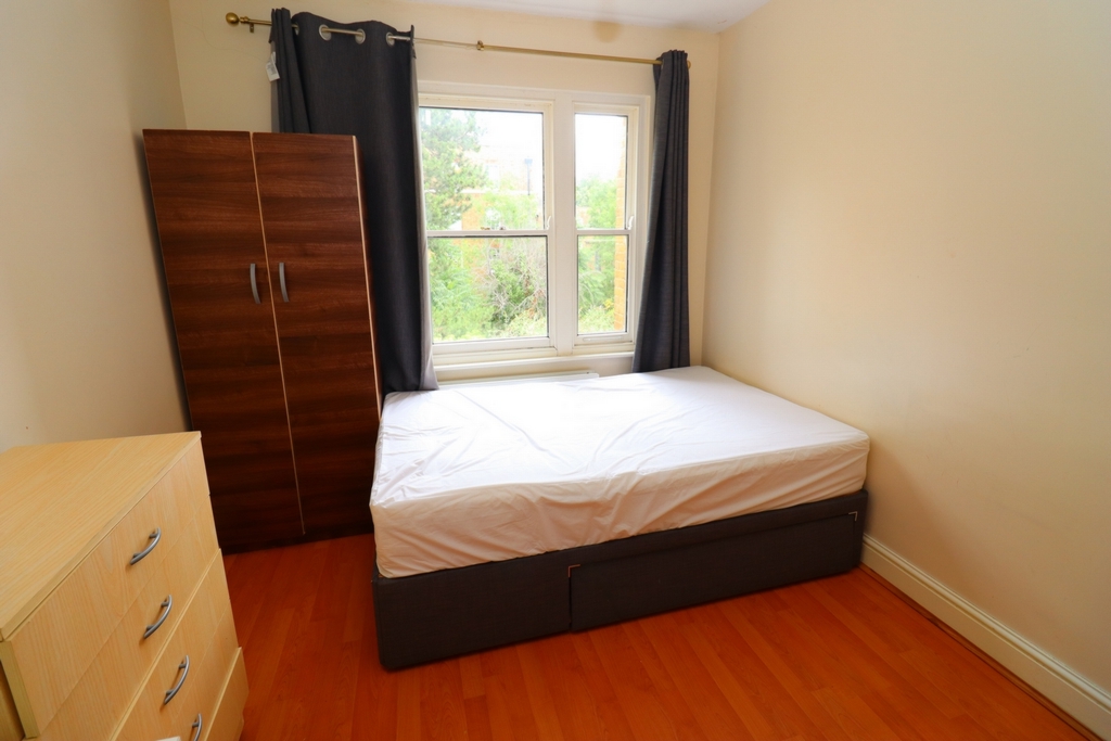 Similar Property: Double room - Single use in Greenwich