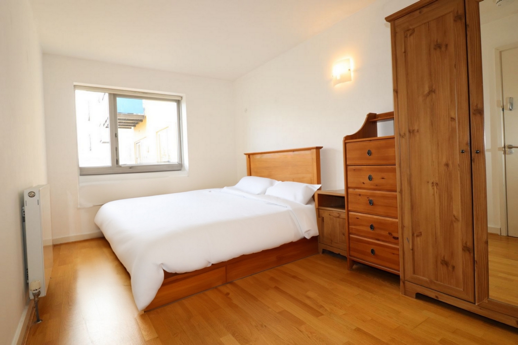 Similar Property: Ensuite Double Room in North Greenwich