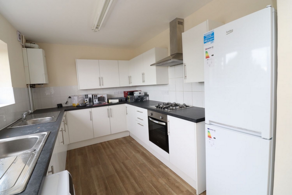 Property To Rent Camrose Avenue, Queensbury, HA8 Double room Single