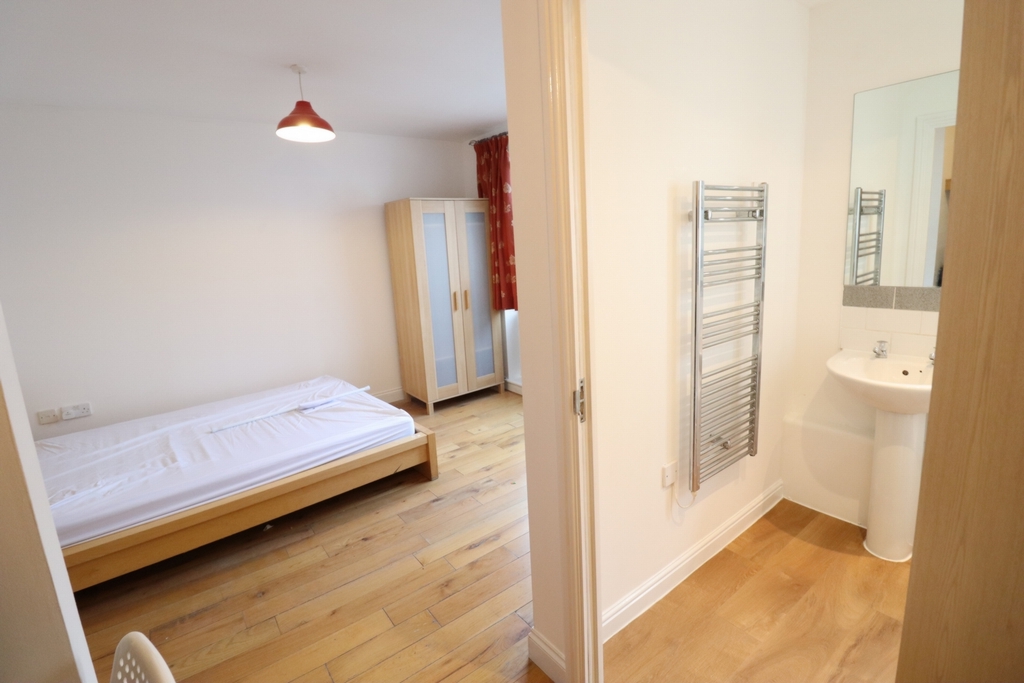 Similar Property: Ensuite Double Room in Stratford