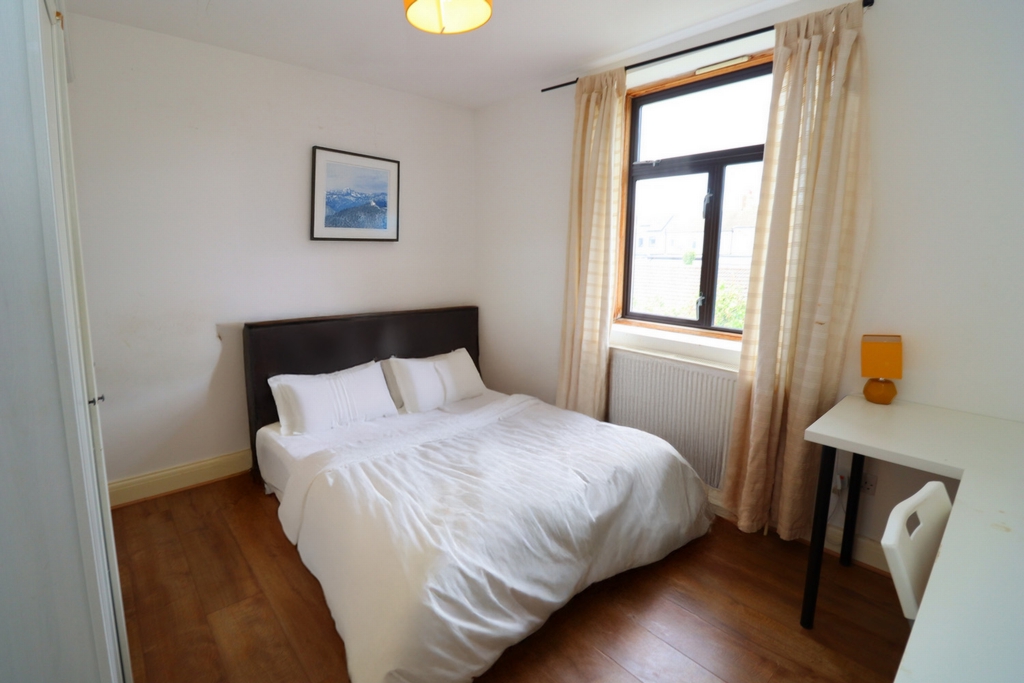 Similar Property: Double room - Single use in Ilford