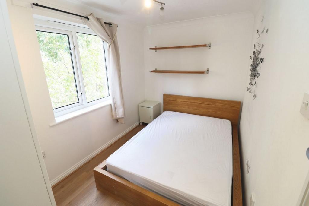 Similar Property: Double room - Single use in Poplar