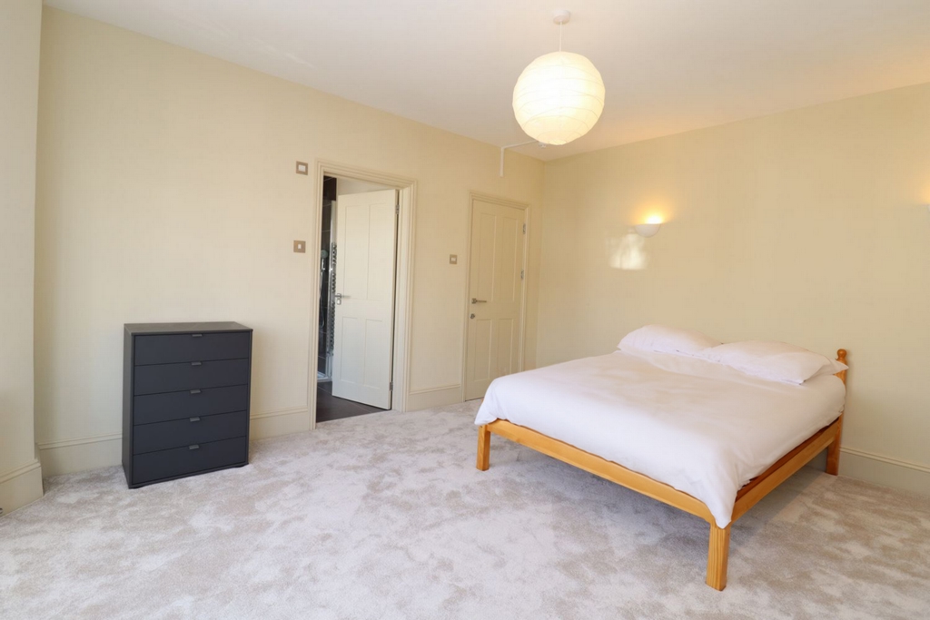 Similar Property: Ensuite Single Room in Golders Green