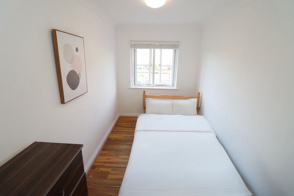 Similar Property: Double room - Single use in Barking