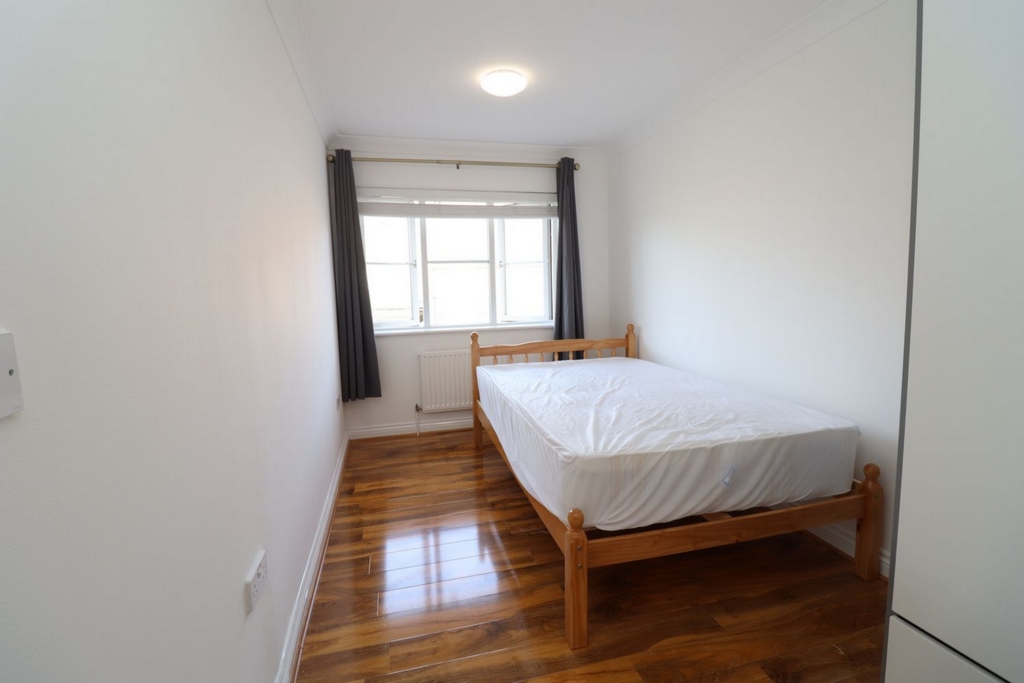 Similar Property: Double room - Single use in Barking