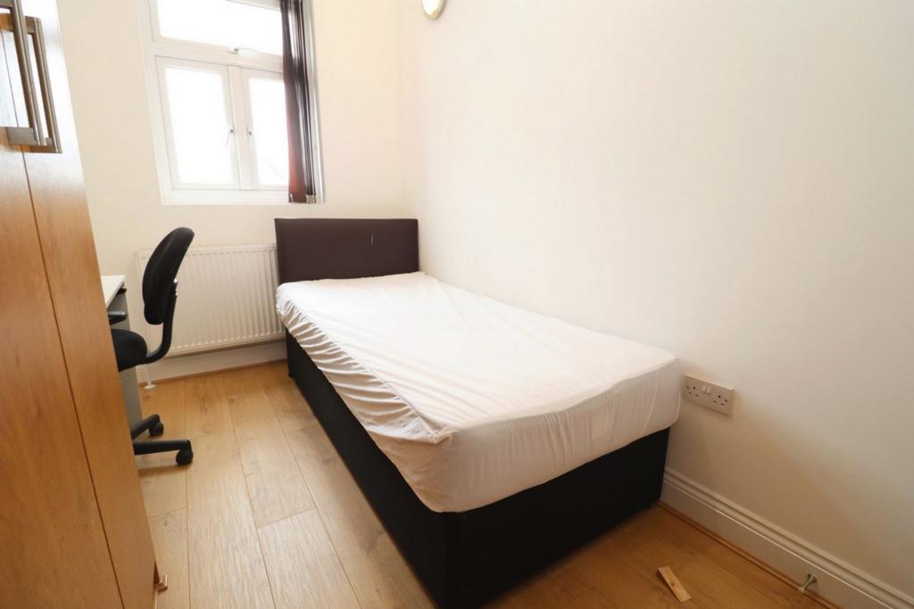 Similar Property: Single Room in Isleworth