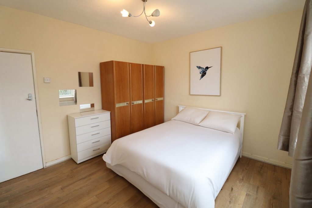 Similar Property: Double room - Single use in South Hampstead