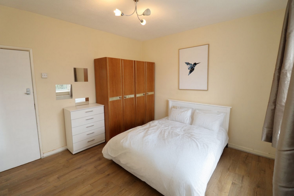 Similar Property: Double room - Single use in South Hampstead