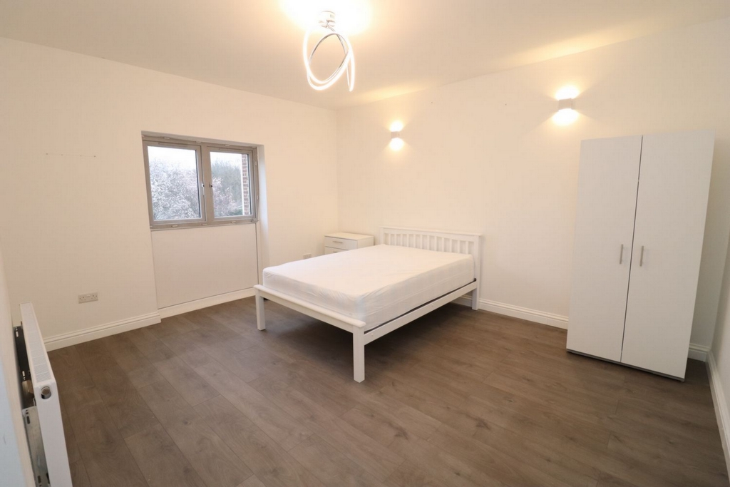 Similar Property: Double room - Single use in Streatham Hill