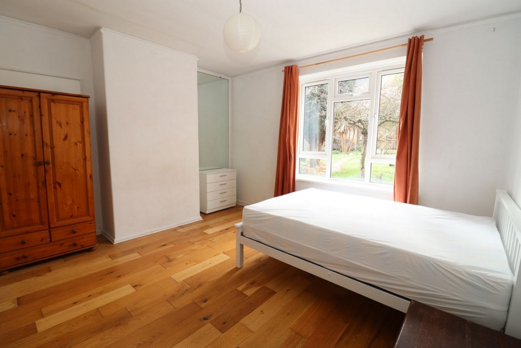 Similar Property: Double Room in Denmark Hill