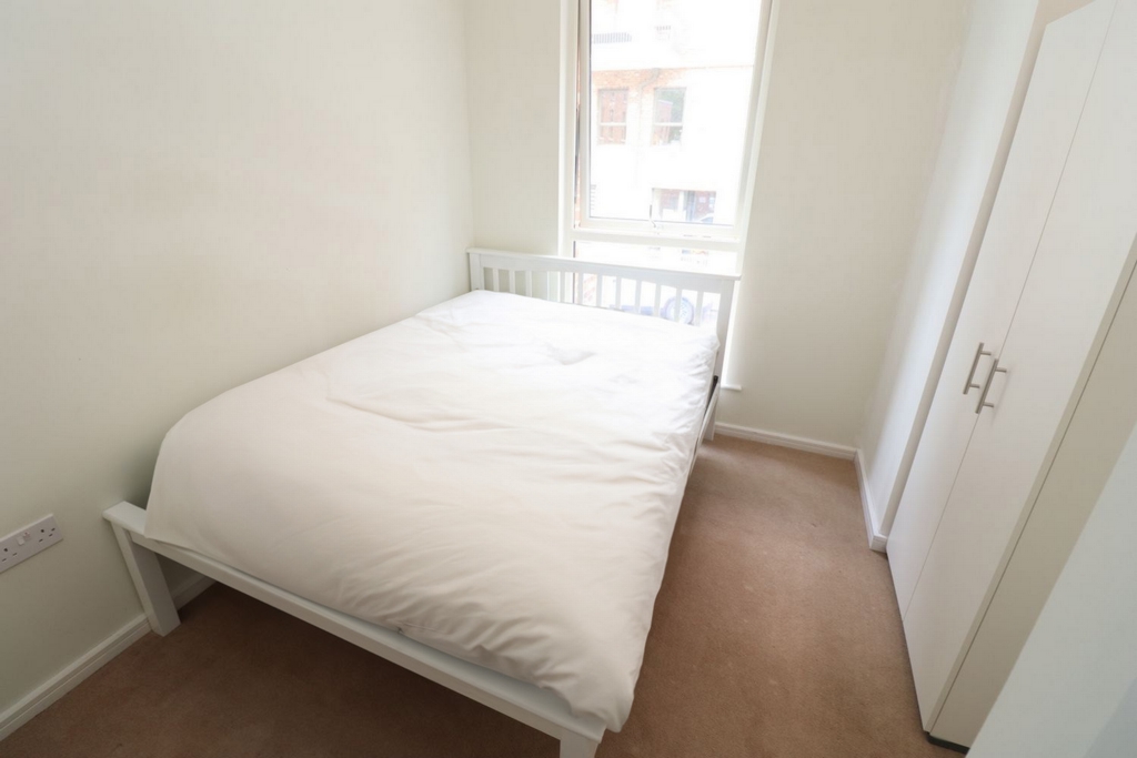 Similar Property: Double room - Single use in Acton Town