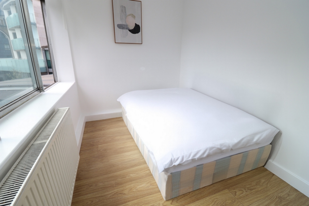 Similar Property: Double Room in Kilburn Park