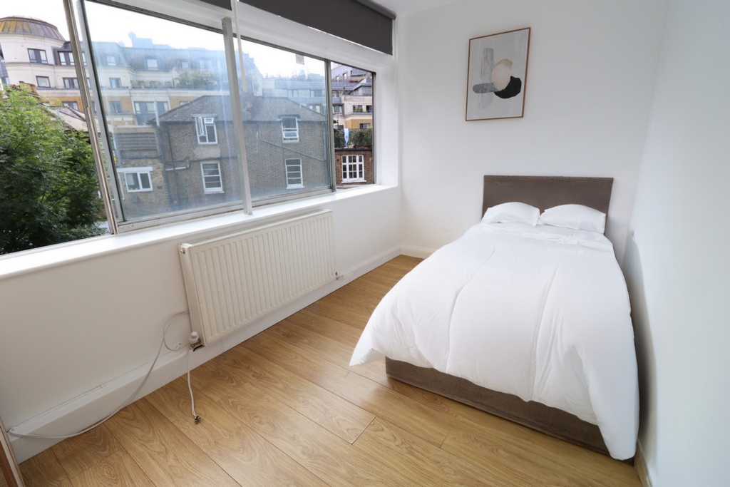 Similar Property: Double Room in Kilburn Park