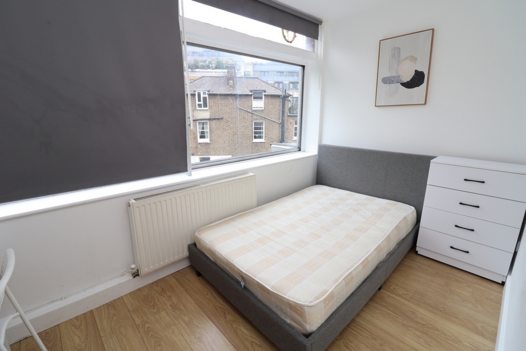 Similar Property: Double Room in Kilburn Park