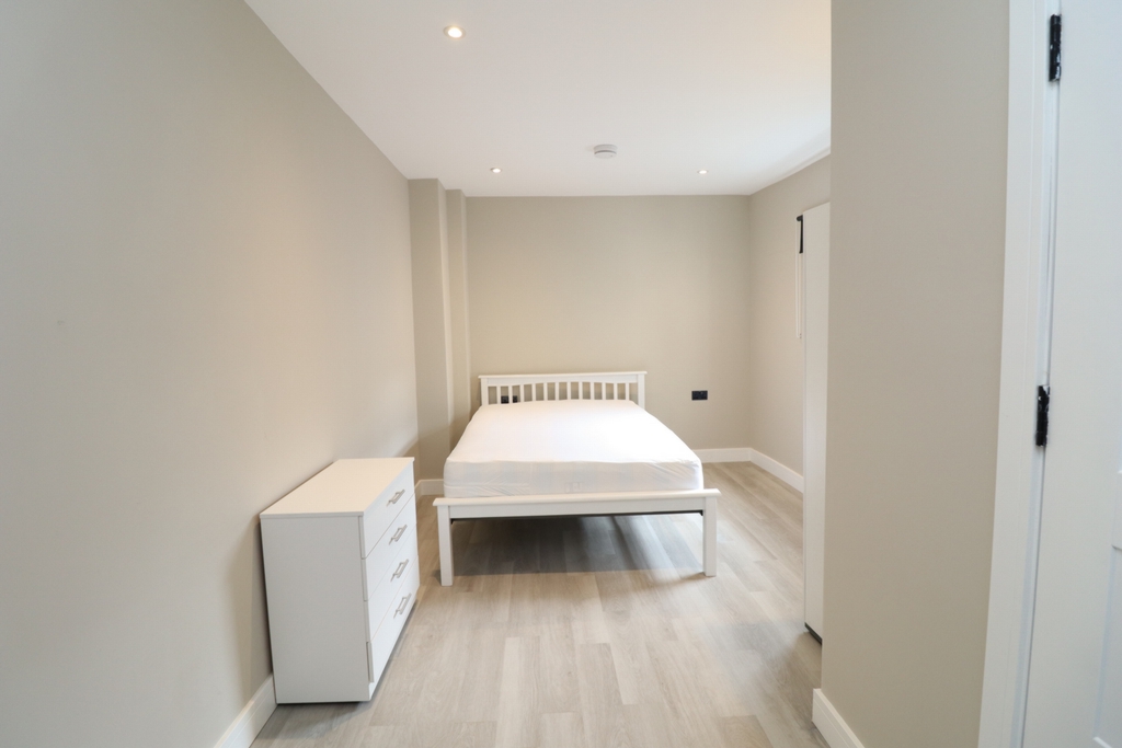 Similar Property: Ensuite Single Room in Walworth