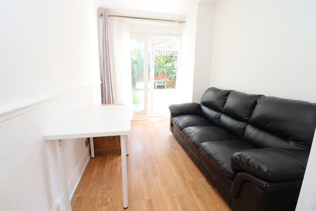Property To Rent Aintree Estate, Fulham, SW6 Double room Single use