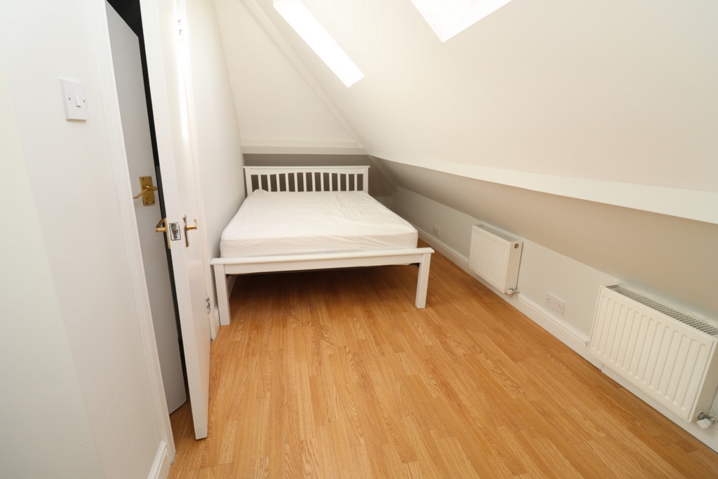 Similar Property: Ensuite Single Room in Greenford