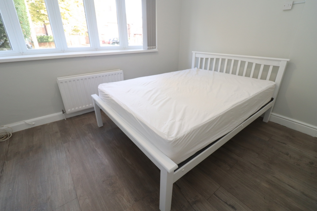 Similar Property: Double room - Single use in Greenford