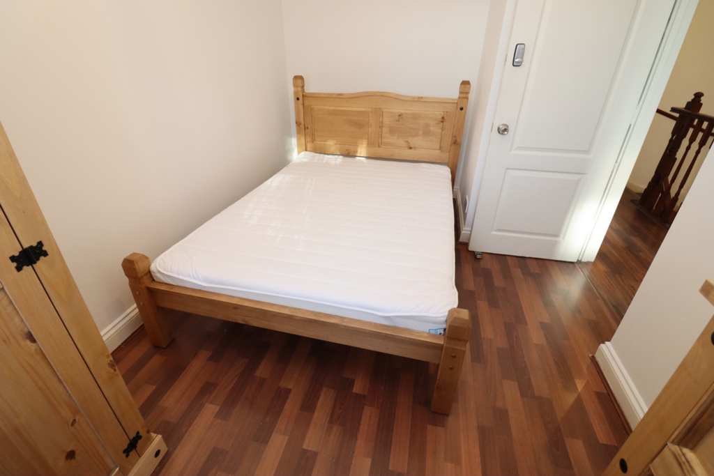 Similar Property: Double room - Single use in Beckton