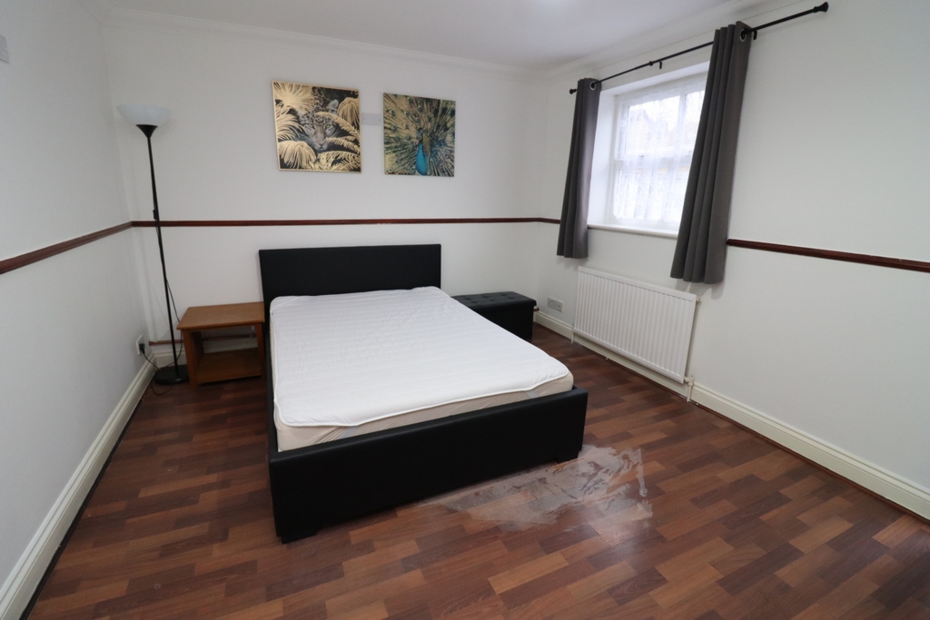 Similar Property: Double Room in Beckton