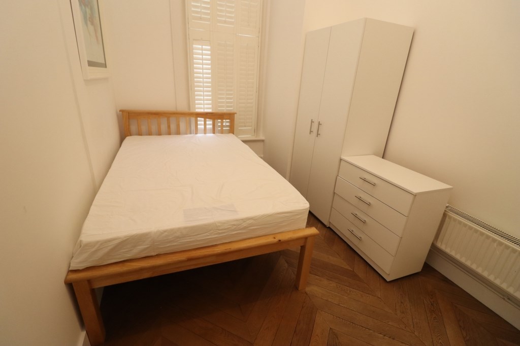 Similar Property: Double room - Single use in Kilburn