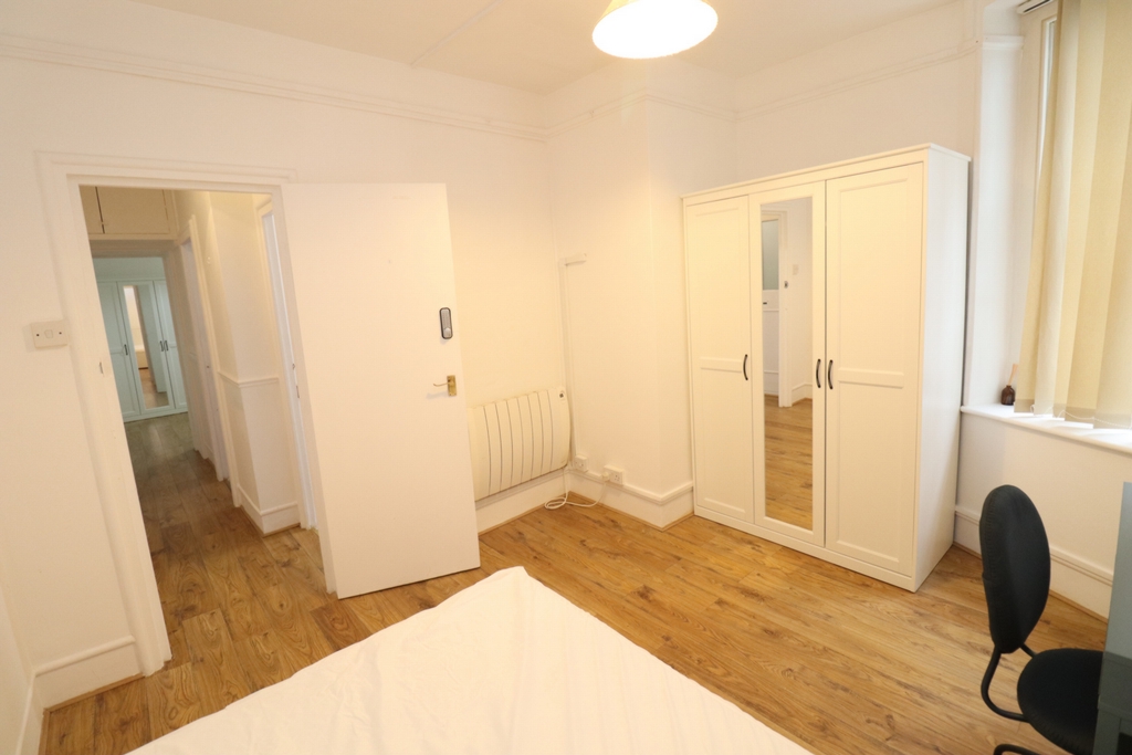 Similar Property: Double room - Single use in Maida Vale