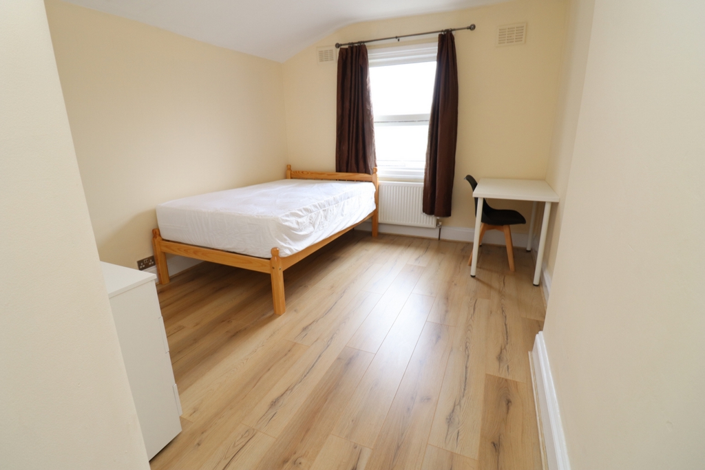 Similar Property: Double room - Single use in Greenwich/Westcombe Park