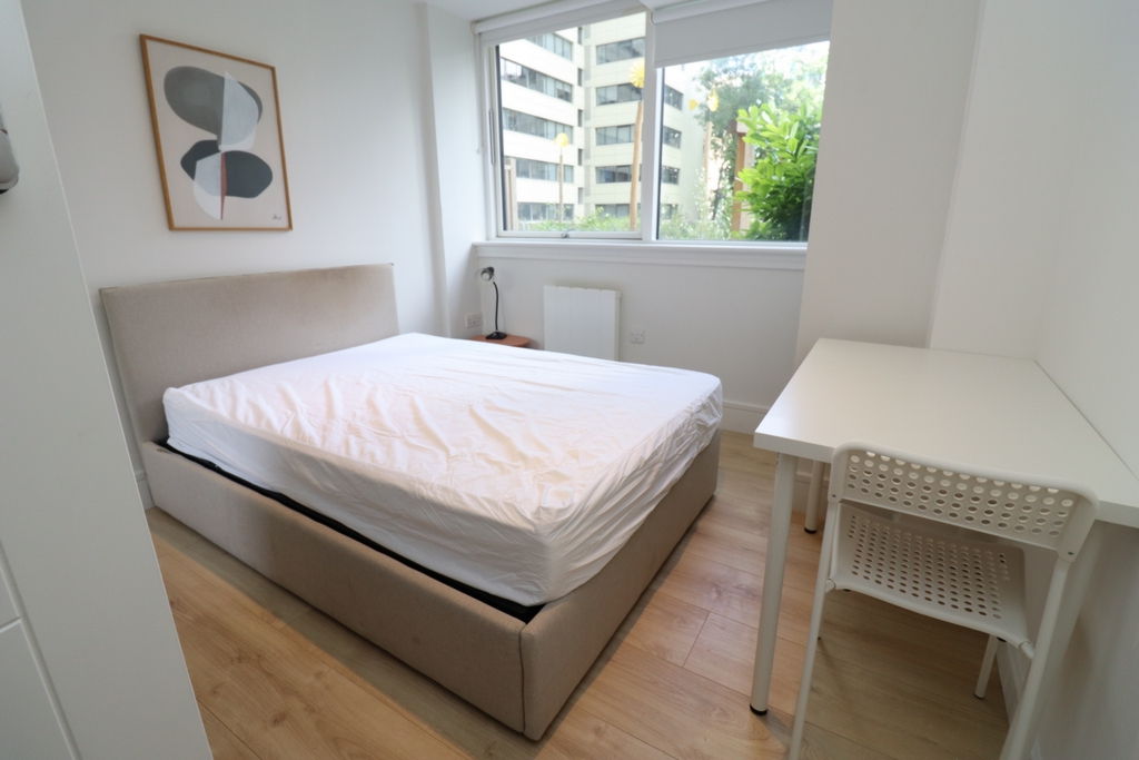 Similar Property: Double room - Single use in Wembley