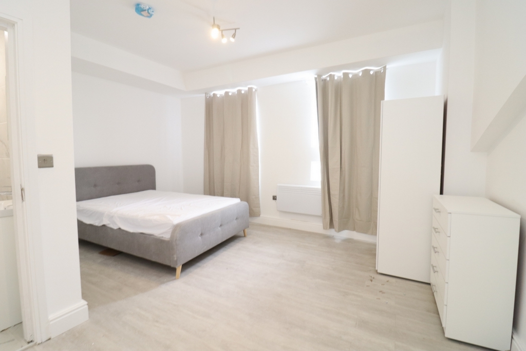 Similar Property: Ensuite Single Room in Woolwich Arsenal