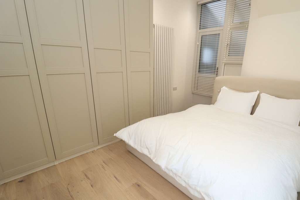 Similar Property: Double room - Single use in Greenwich