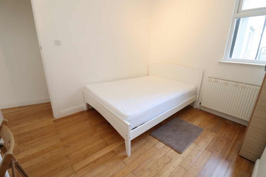 Similar Property: Double room - Single use in St. James Street