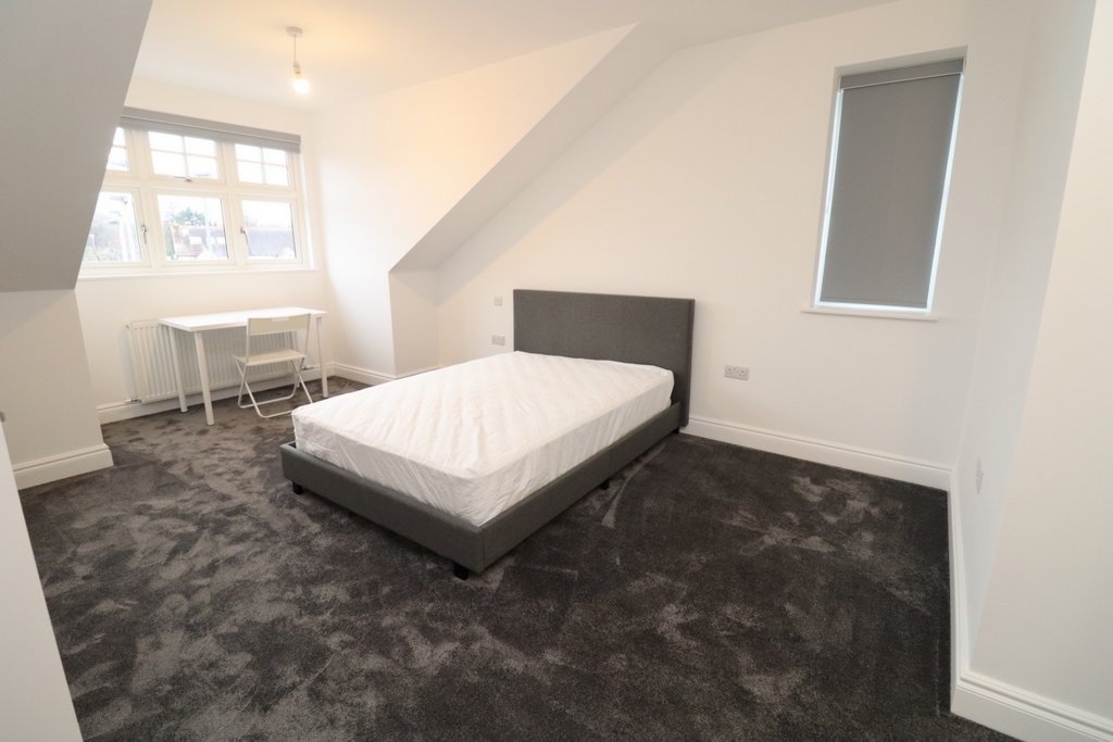 Similar Property: Ensuite Double Room in Bush Hill Park