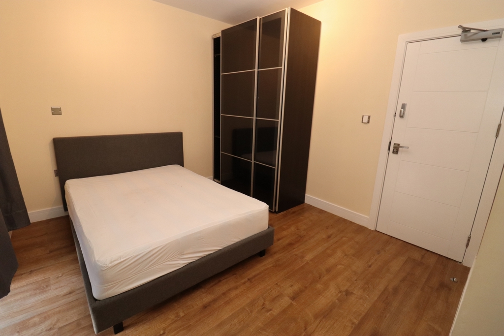 Similar Property: Double room - Single use in Hanwell