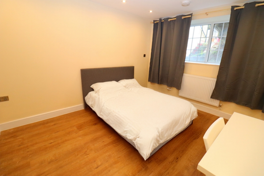 Similar Property: Double room - Single use in Hanwell
