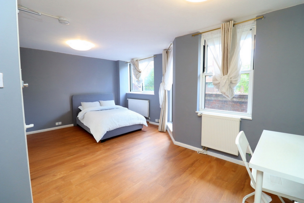 Similar Property: Double room - Single use in Westbourne Park