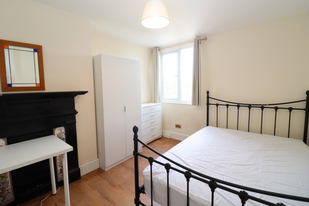 Similar Property: Double room - Single use in Harrow