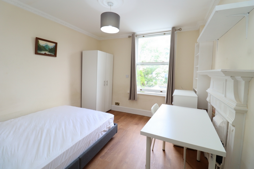 Similar Property: Double room - Single use in Harrow