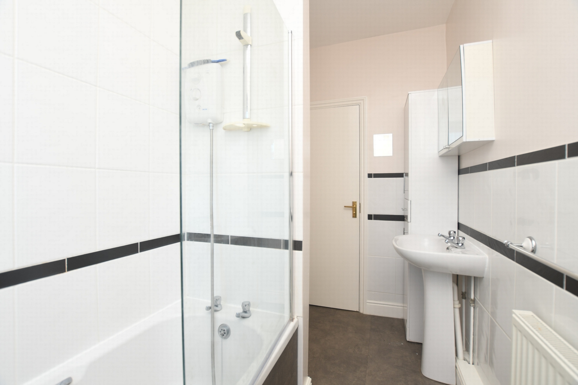 Property For Sale Walmer Castle Road, Walmer, CT14 1 Bedroom Flat