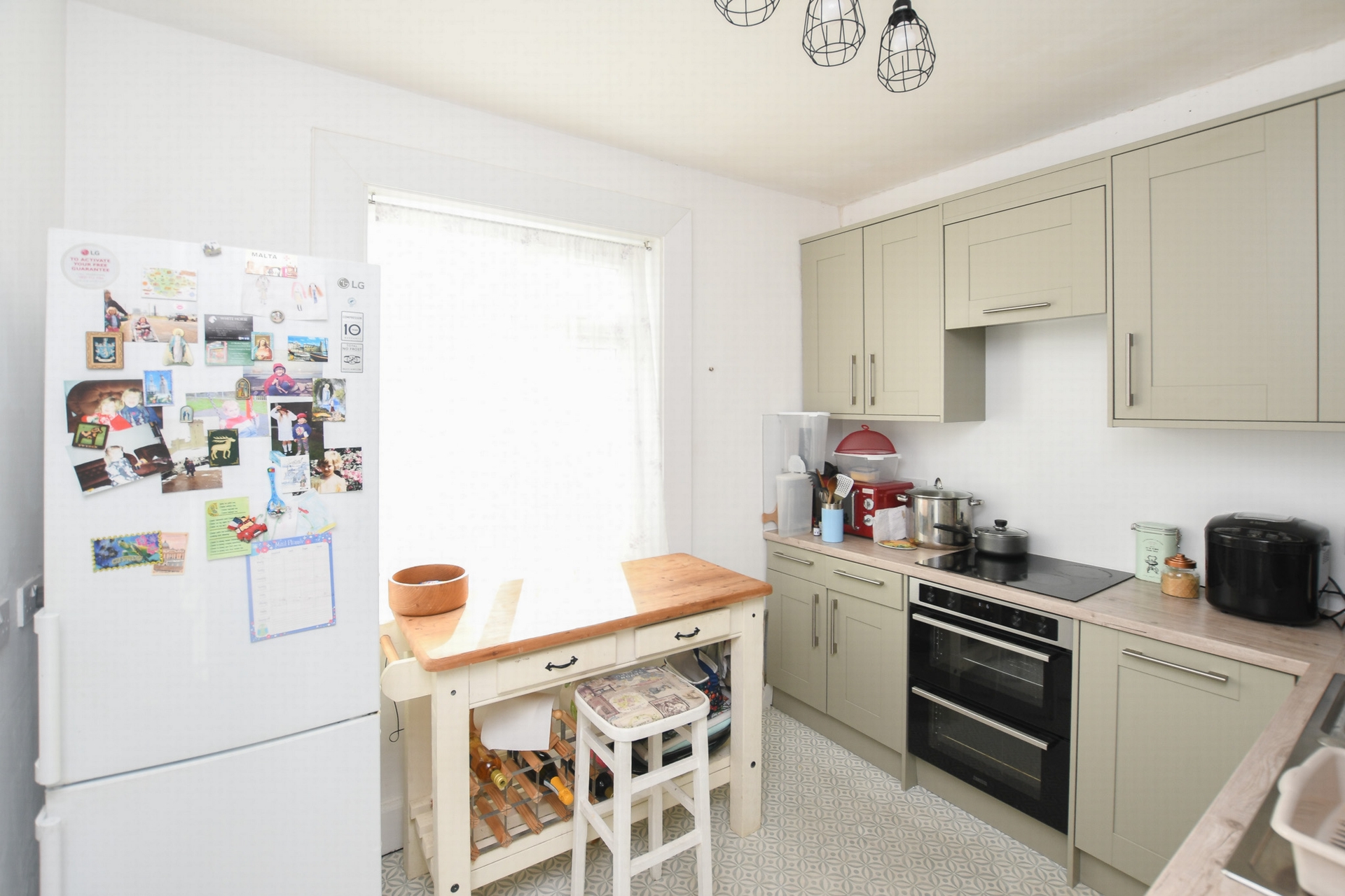 Property For Sale Castle Avenue, Dover, CT16 2 Bedroom Flat through Thomas and Partners