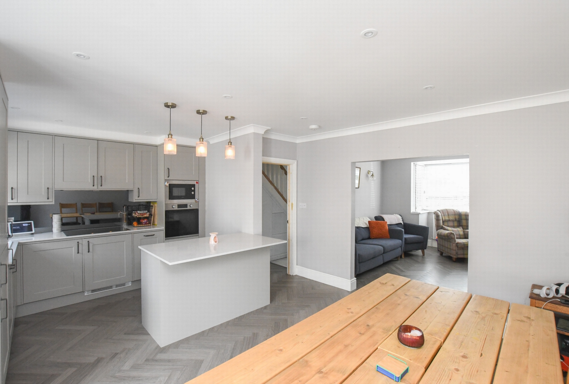 Kitchen/Dining Area