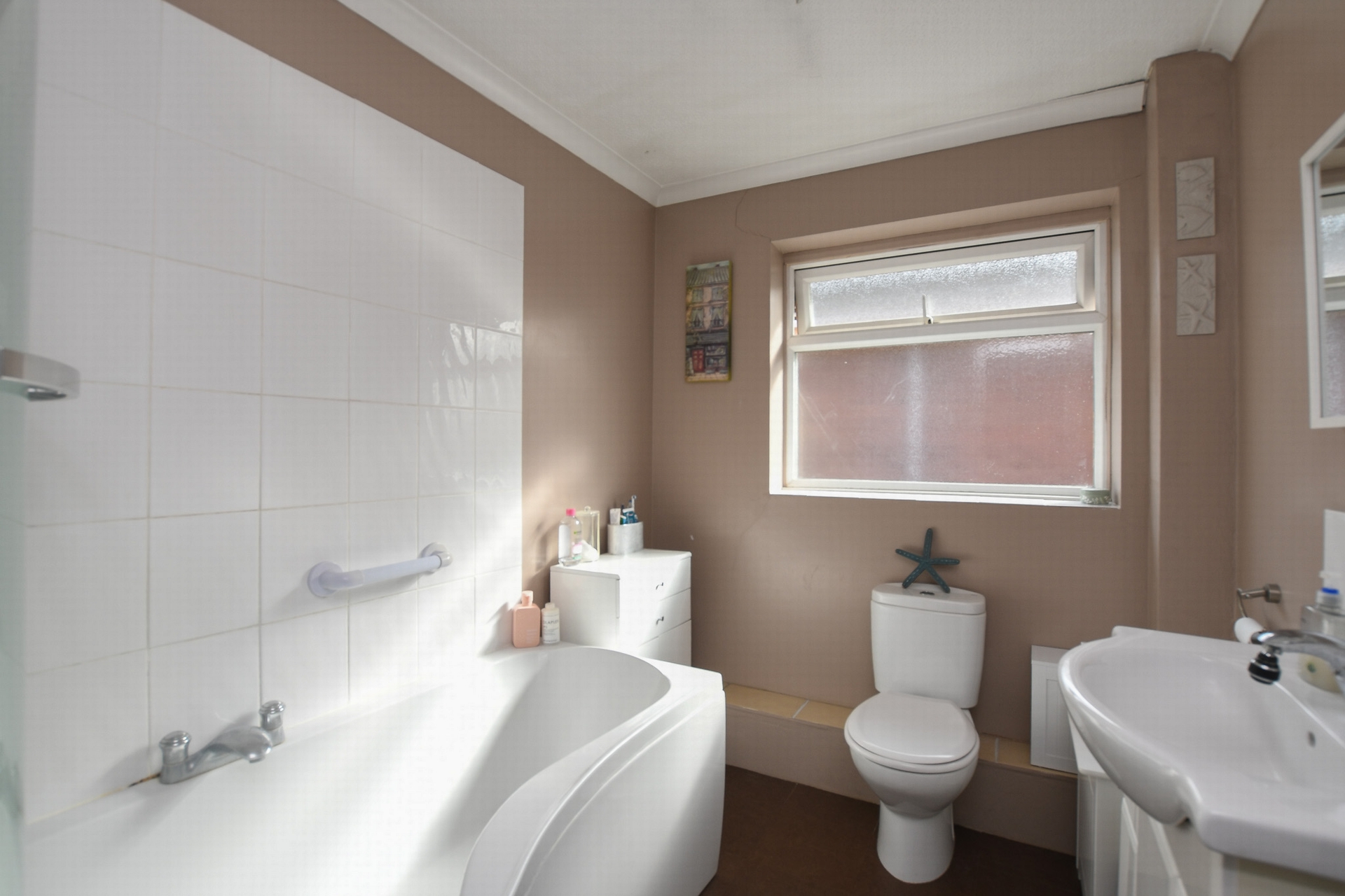 1st floor bathroom