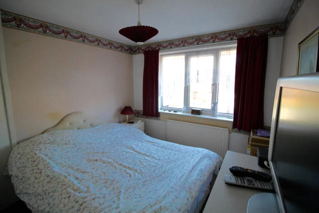 Photo 9