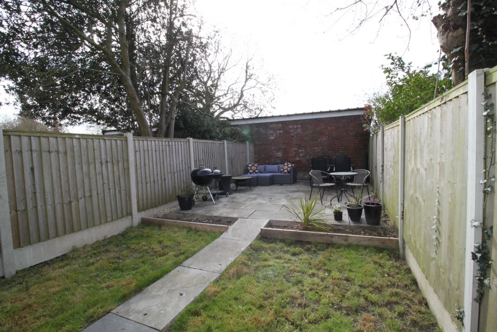 Photo 23